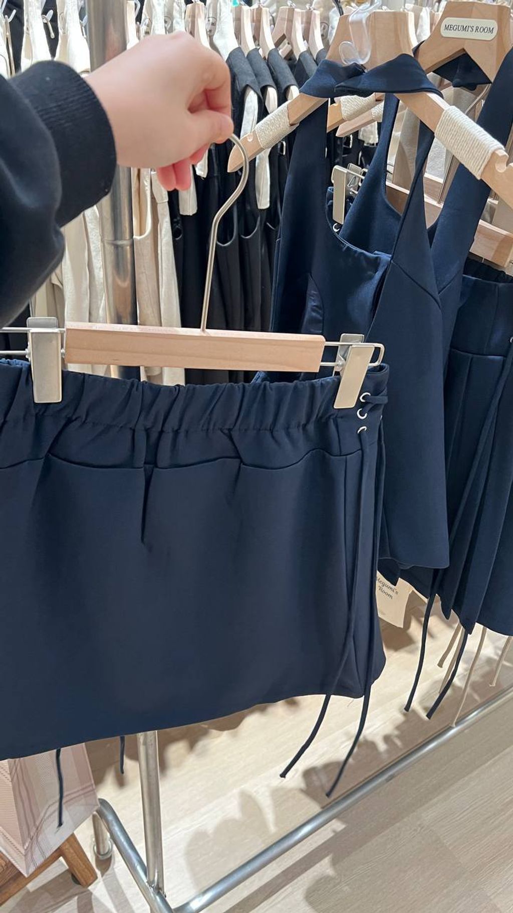 photo_6260141574289735651_y