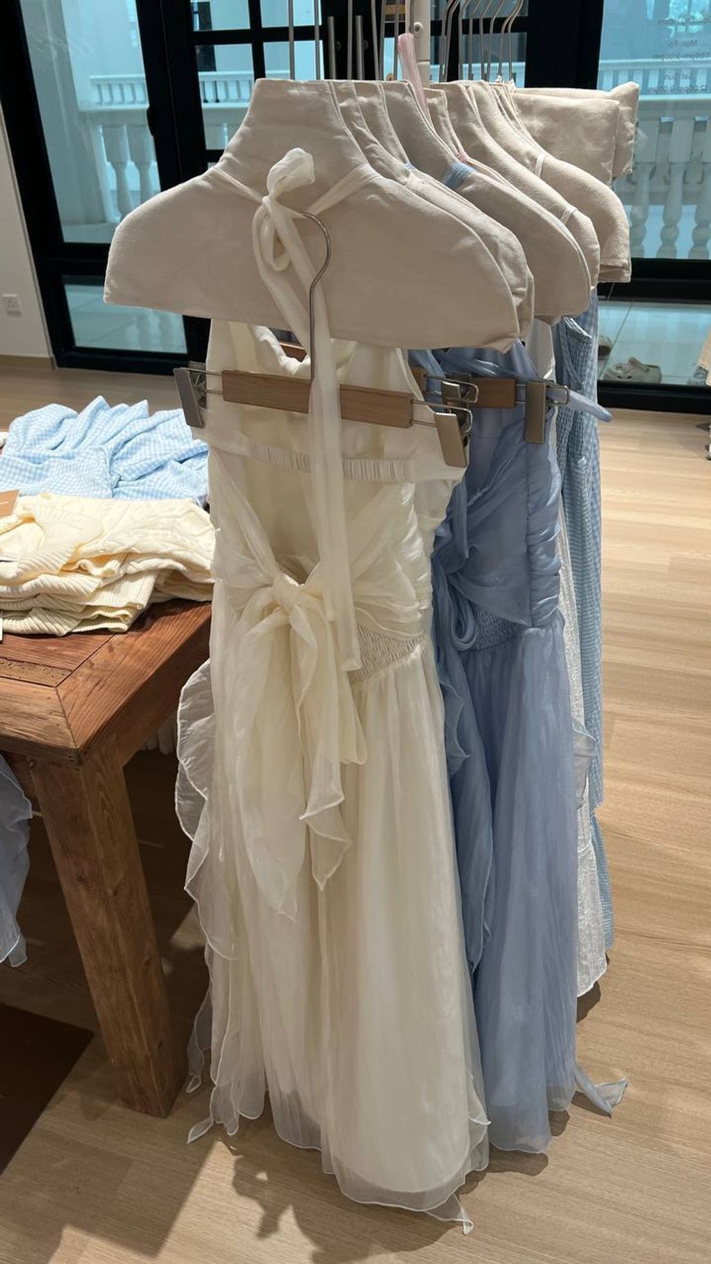 photo_6282990250548643405_y