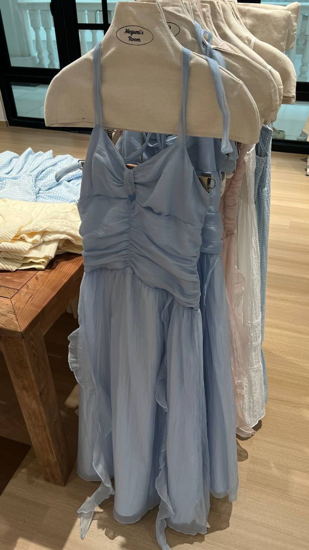 photo_6282990250548643406_y