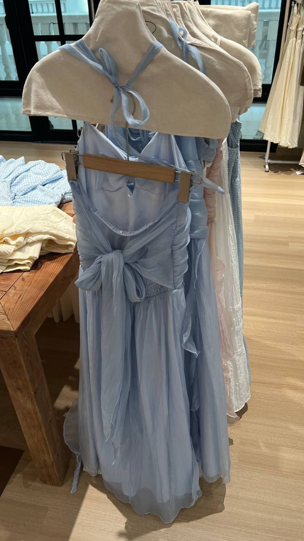 photo_6282990250548643407_y