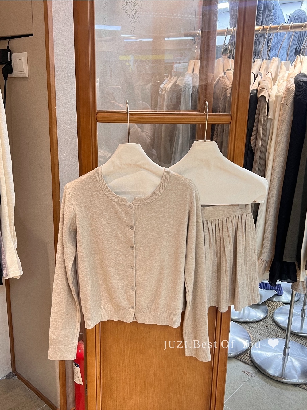 image_B7CC96BA-B38C-4150-882C-8B4E9A782BA6_1761374103