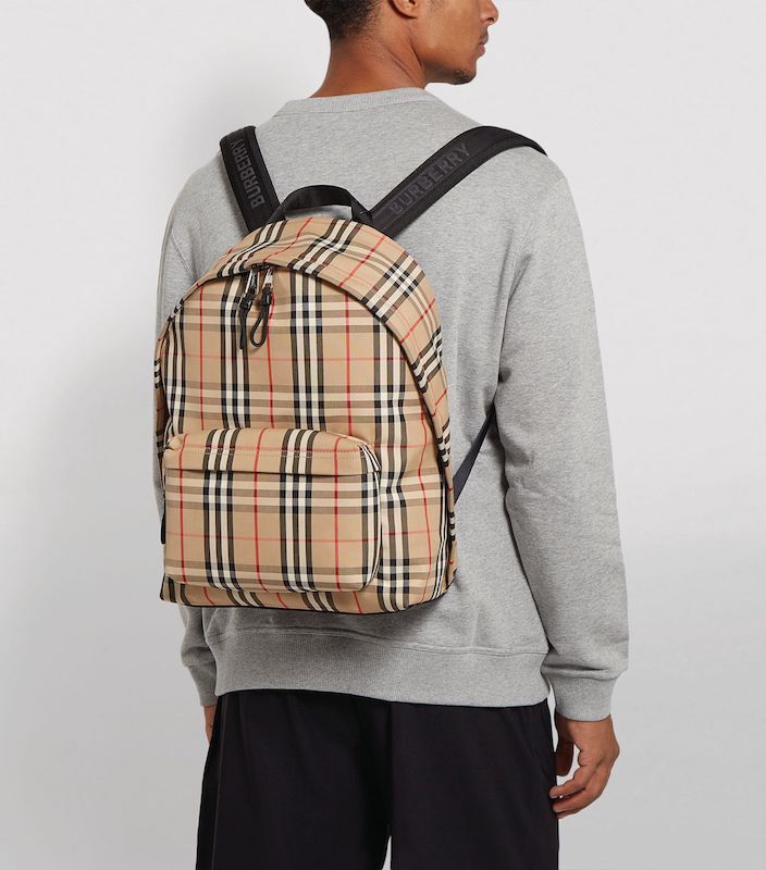 burberry-vintage-check-backpack_14061386_30455709_2048