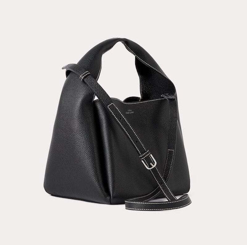 TOTEME_PF23_BAGS_233-9111-613_BUCKET_BAG_BLACK_2_GB_2592x