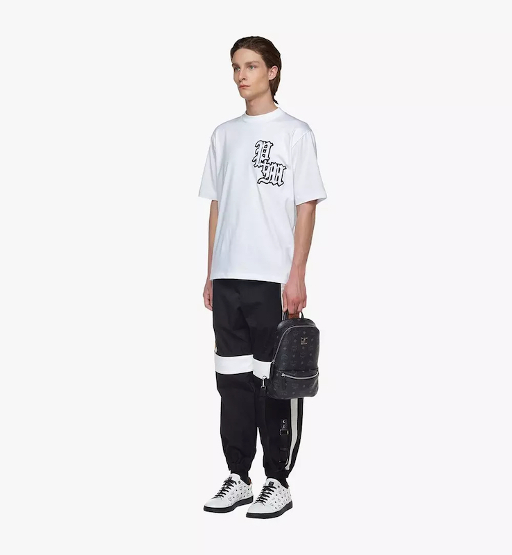 aren-sling-bag-in-visetos-black-small5拷貝