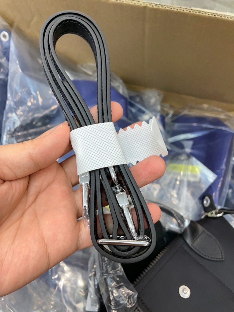 FD4D57A9-3D09-49DA-86E8-18EFB724D9BC