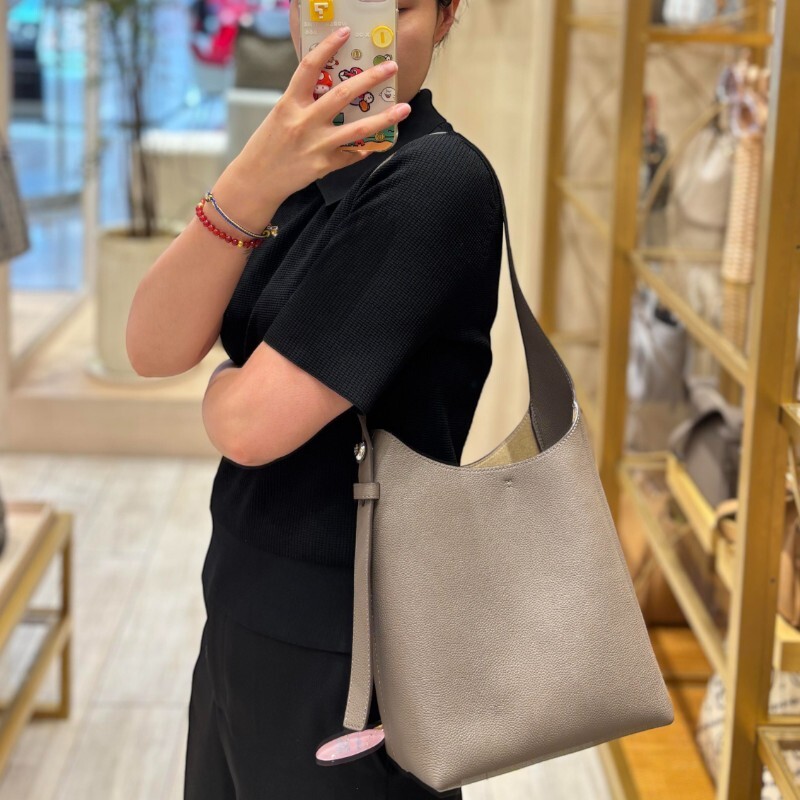 202510247547016543427356