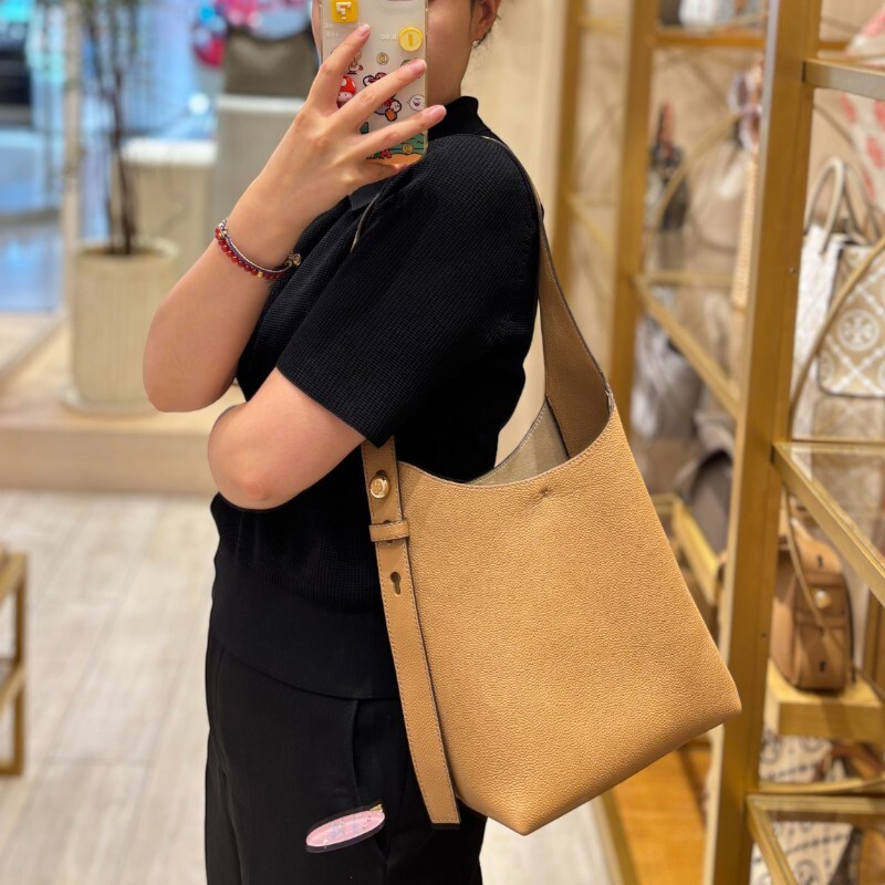 202510247547043277166743