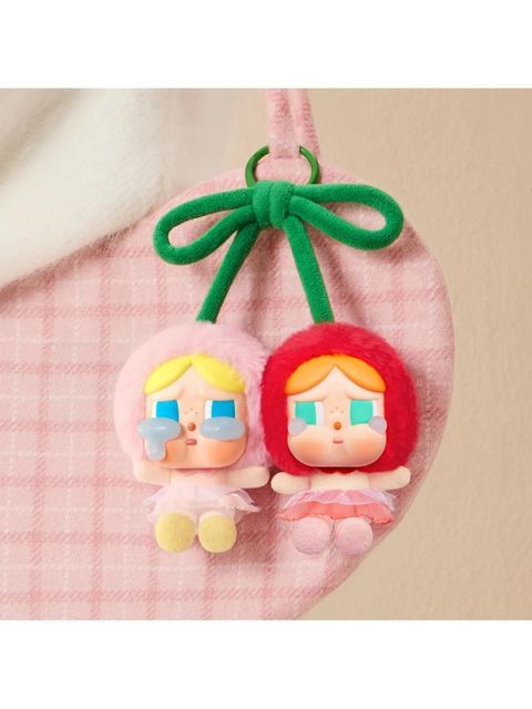 CRYBABY 2体SET Spin CRYBABY and add more tearful joy to your daily life