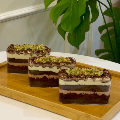 Dubai Kunafa Pistachio Chocolate Cake 🍫 – Shinya Bakery