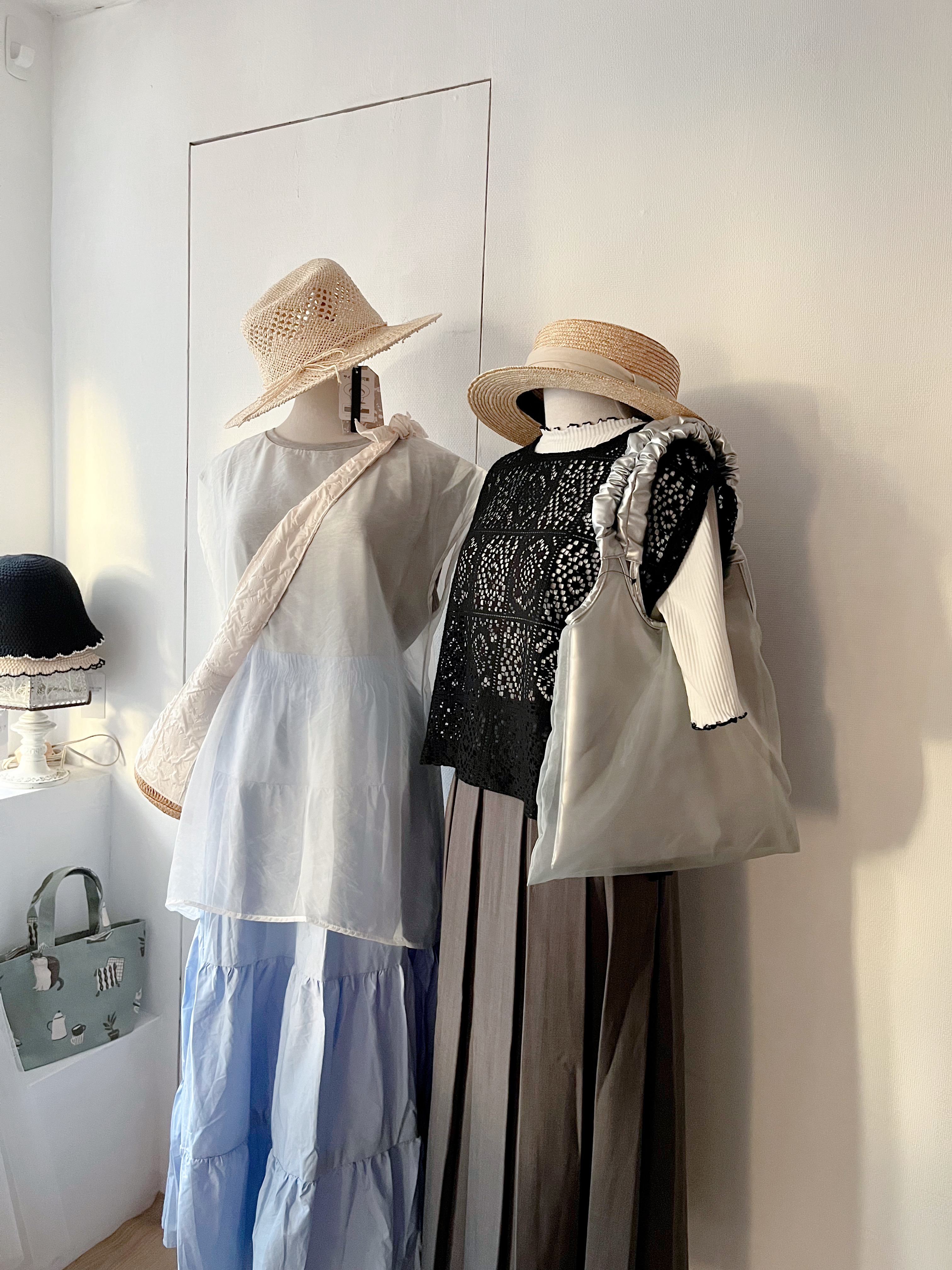 EC9D58AE-93EE-4F4E-A3D7-28D2D063674C