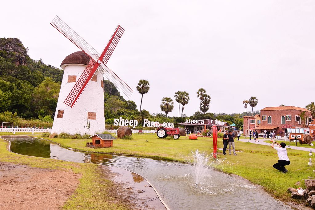 Hua_HIn_swiss_cheep_farm 18