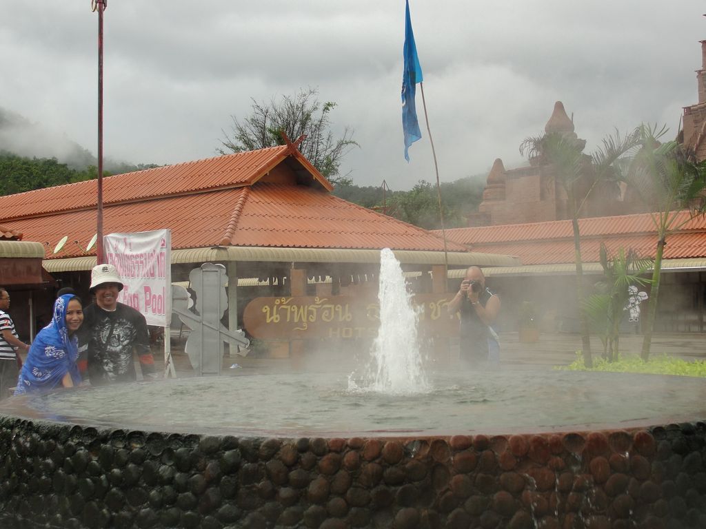 chiang_rai_hot_spring_water 2
