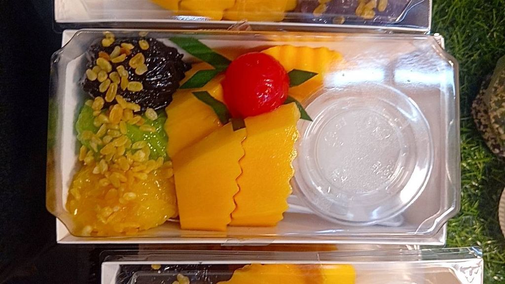 Mango sticky rice  (2)