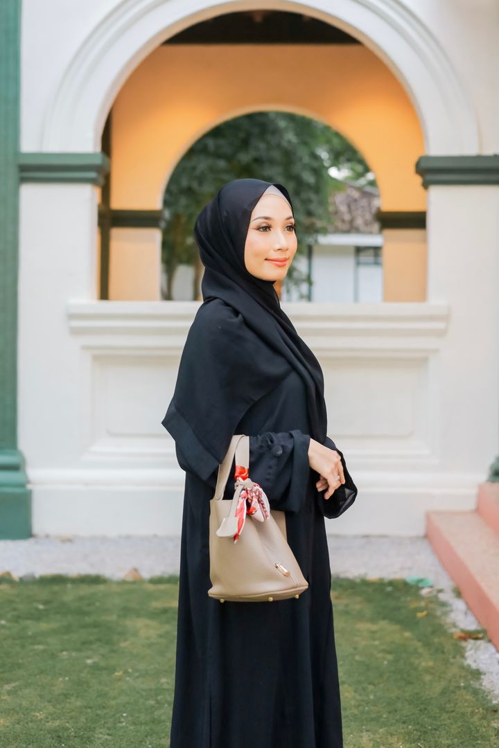 Aleena Abaya Black