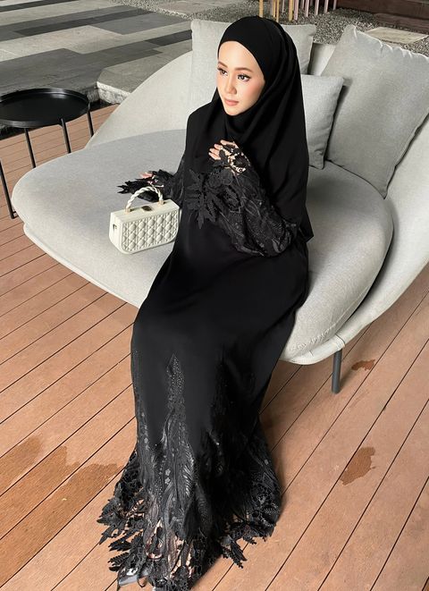 Tania Abaya Black