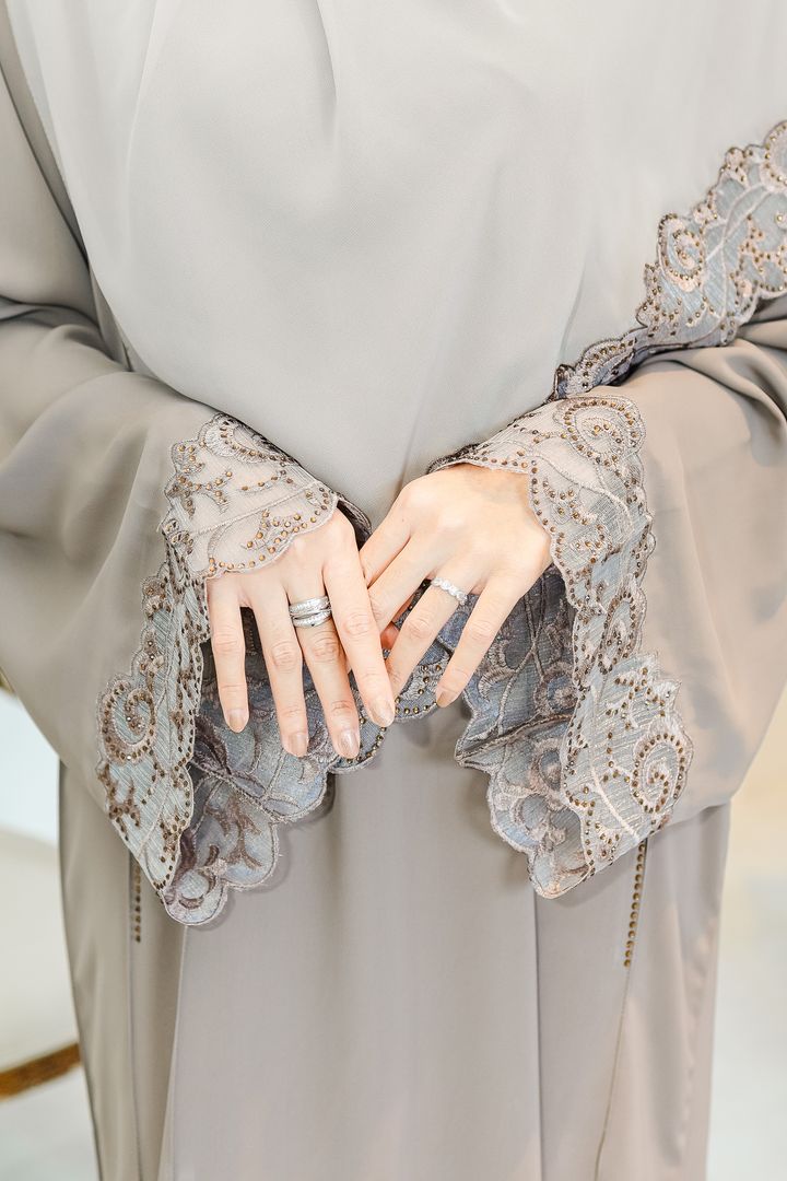 Qadira Taupe Brown