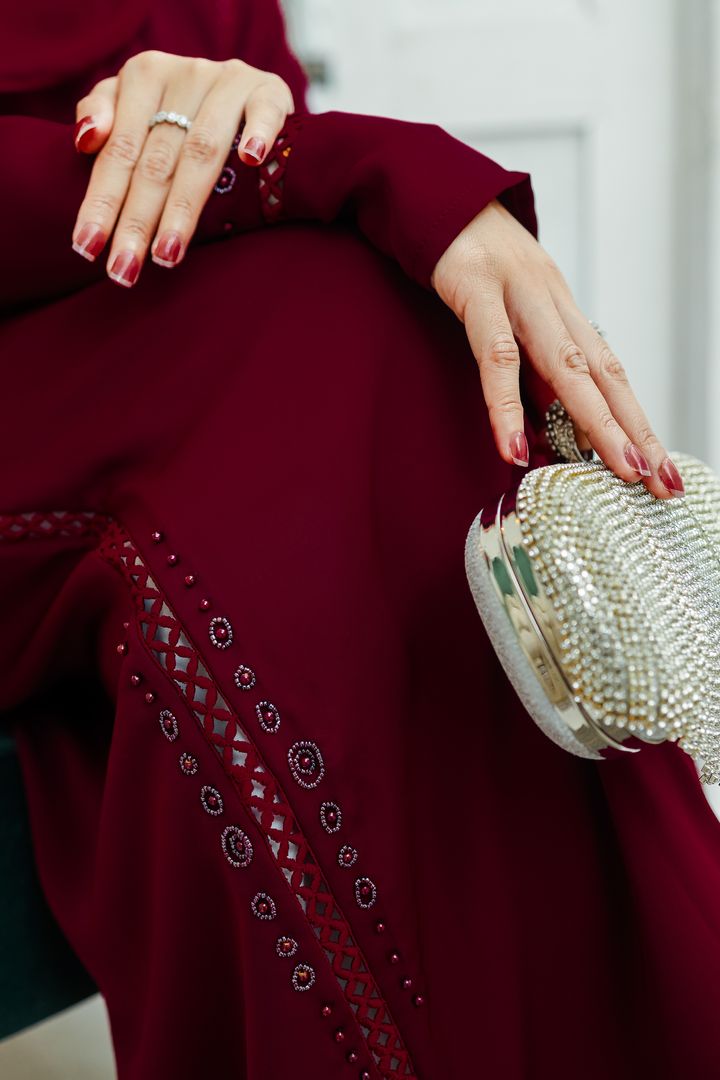 Maysa Burgundy