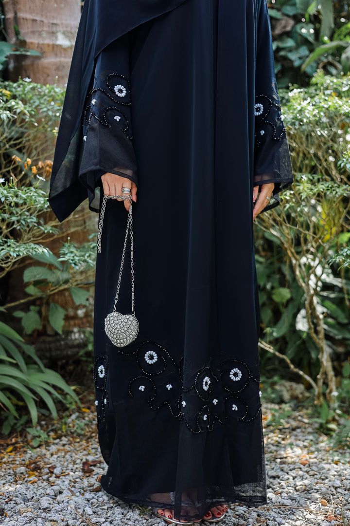 Sheika Abaya