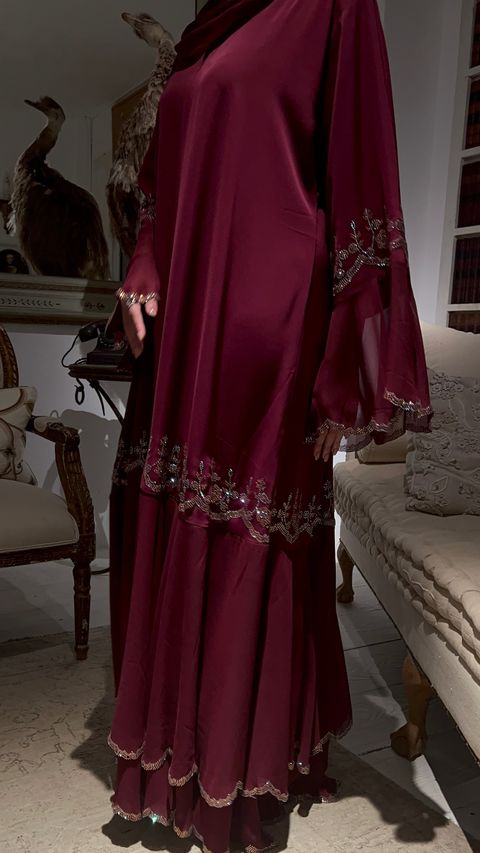Evalina Burgundy