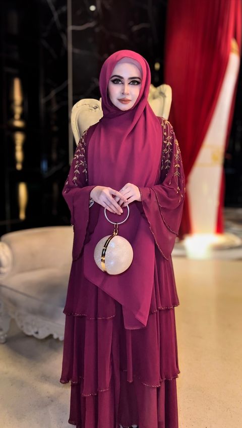 Petra Dark Magenta