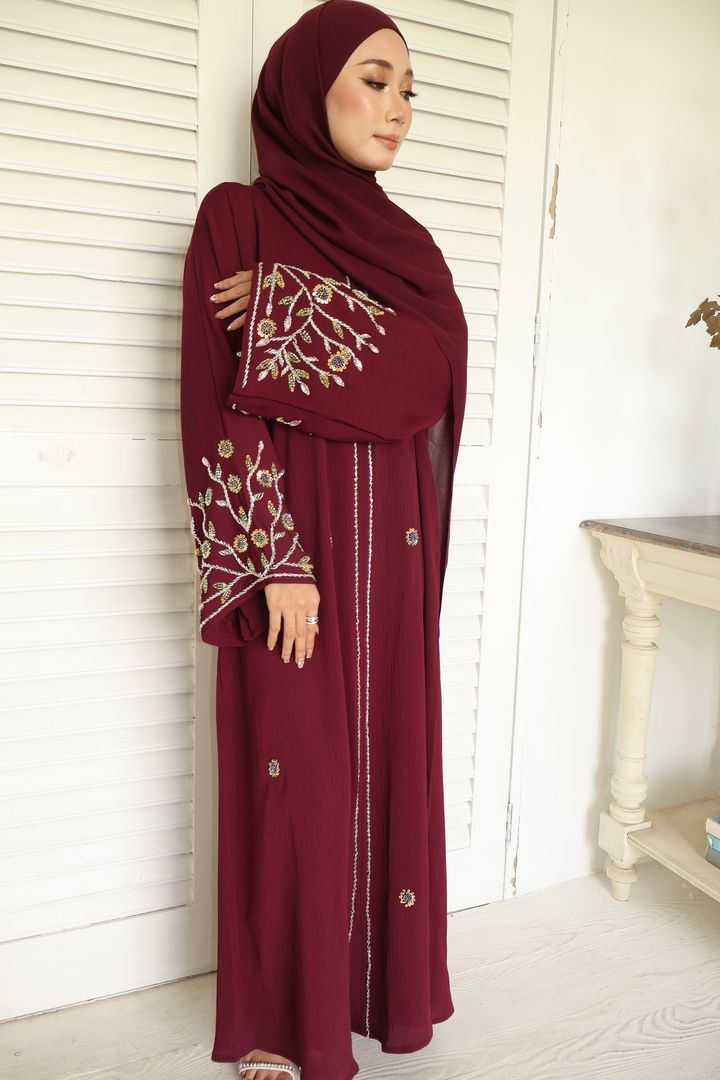Lenora burgundy