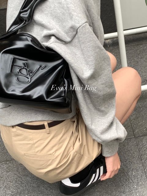 FBAF9AAD-1670-4943-AA06-5506F2D3A67D