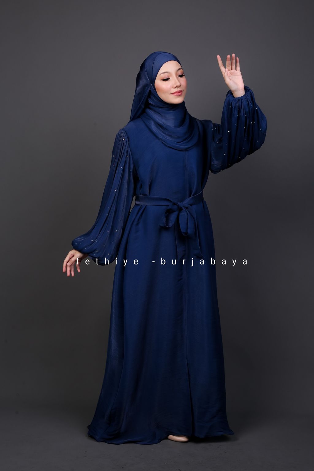 abaya eksklusif dubai