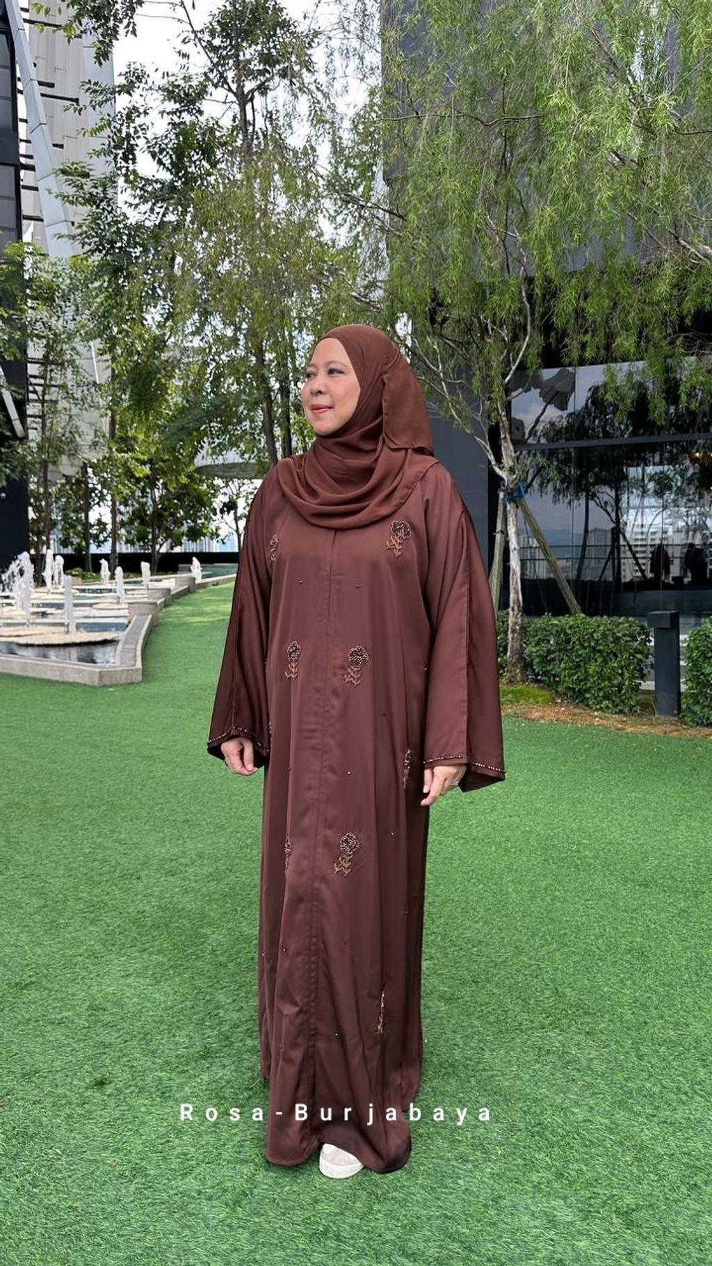 abaya rich brown