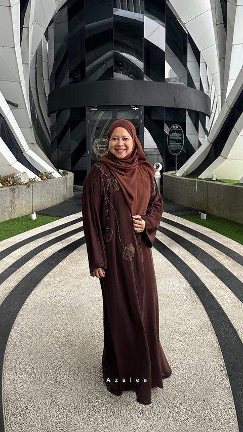 abaya Dubai rich brown