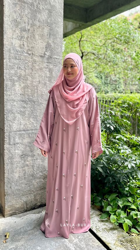 jubah pink cantik