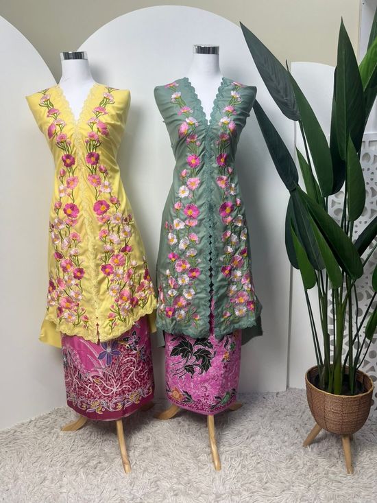 Top Kebaya Sulam Labuh | Maryam Hannah