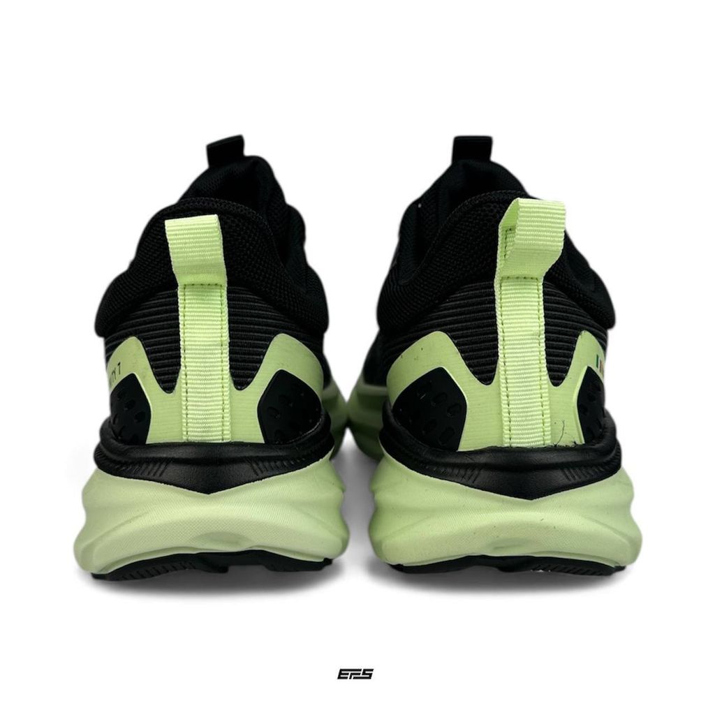 photo_6073531722092972876_y