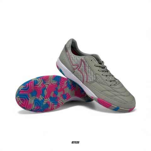 photo_6116272393354414916_w