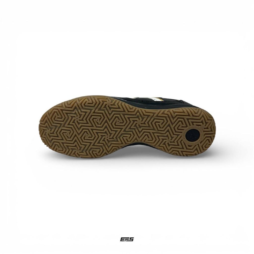 photo_6242061699007581061_y