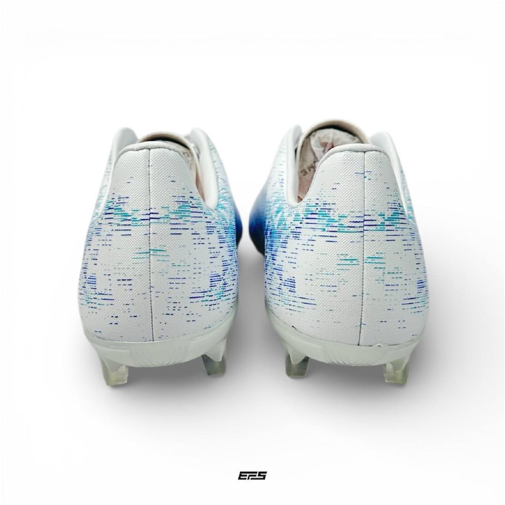 photo_6244696335026162516_y