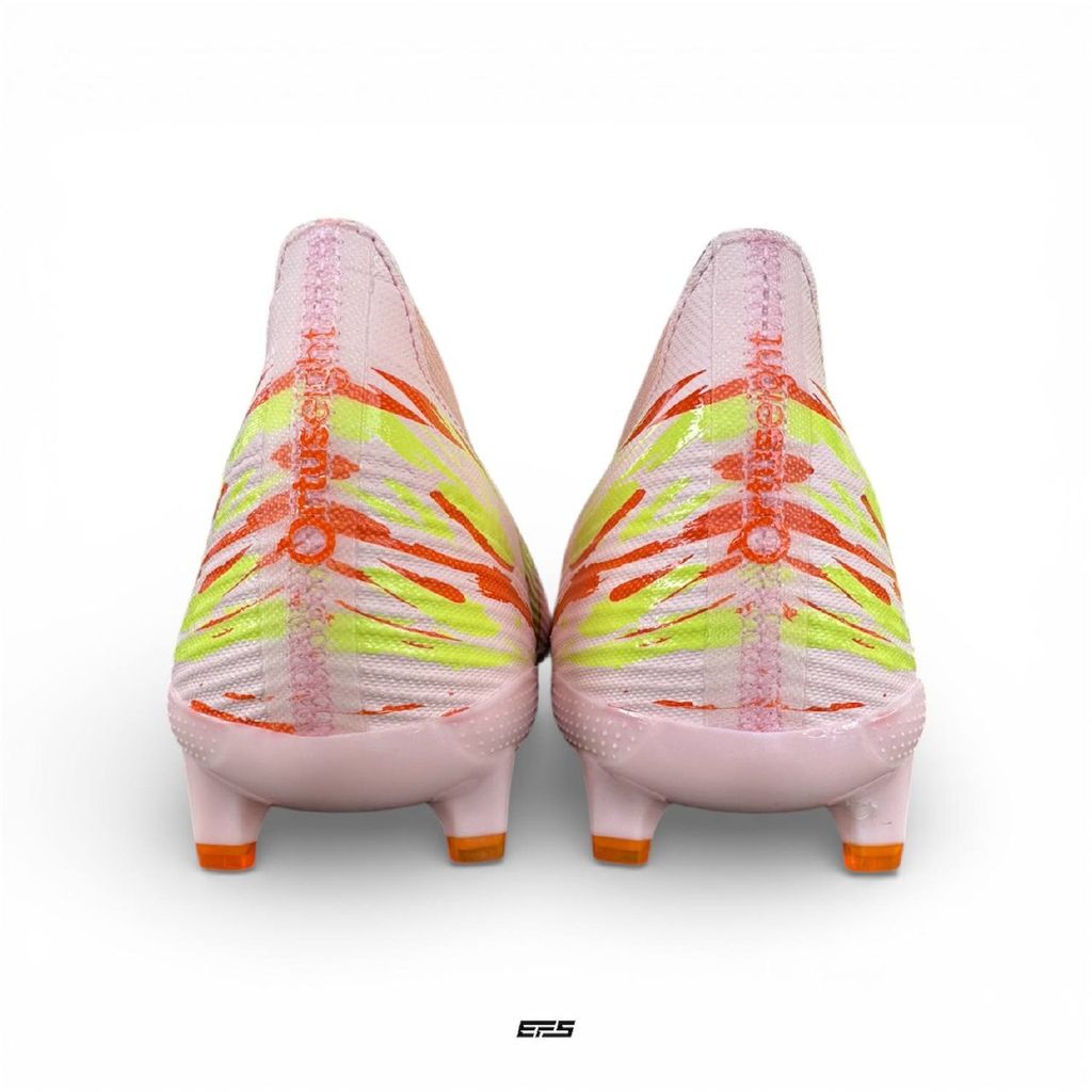 photo_6244696335026162539_y