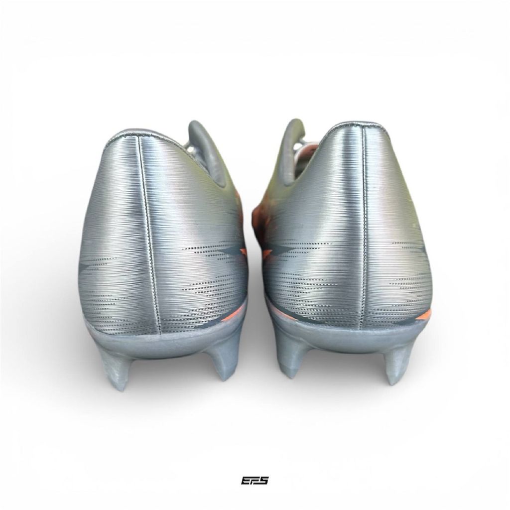 photo_6260123501071109697_y