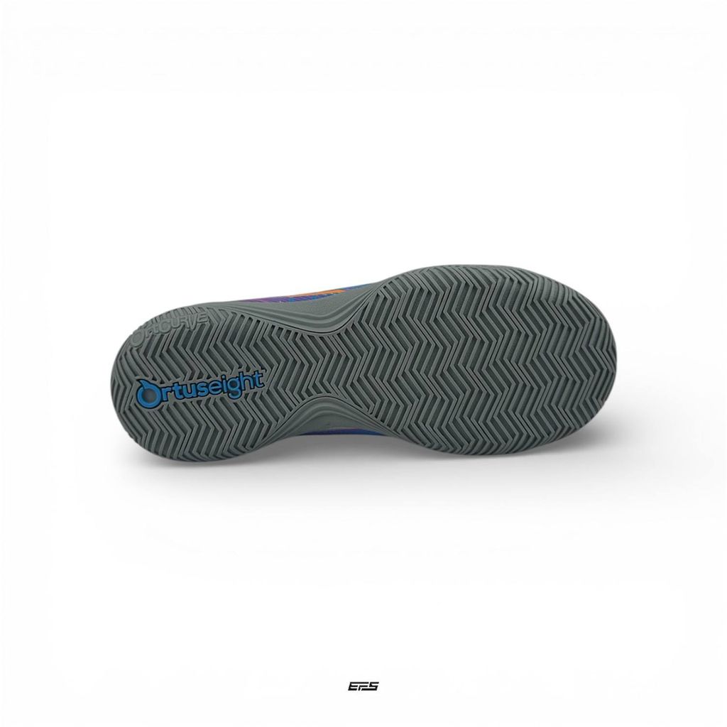 photo_6082340322059947423_w