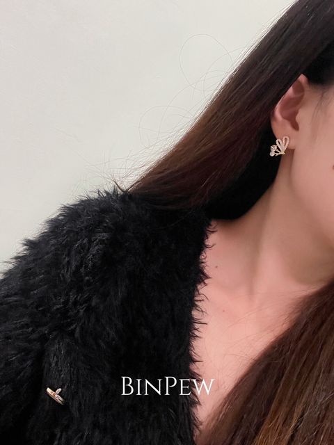 LINE_ALBUM_113-3_240301_24