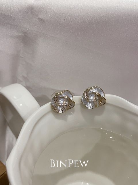 LINE_ALBUM_1135_240430_27