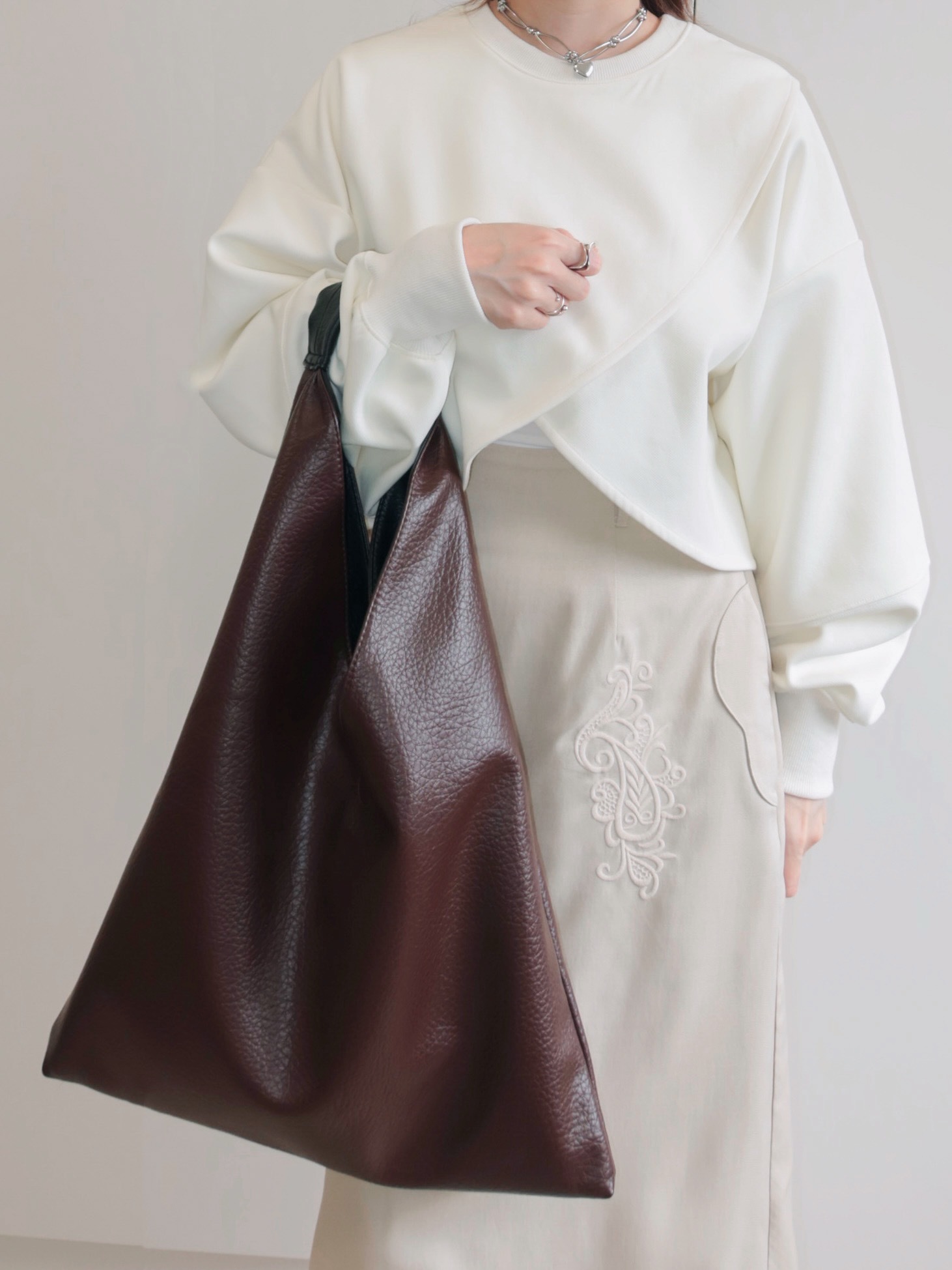 CA85E056-9ACC-4A98-AA51-25CD8A252AF4