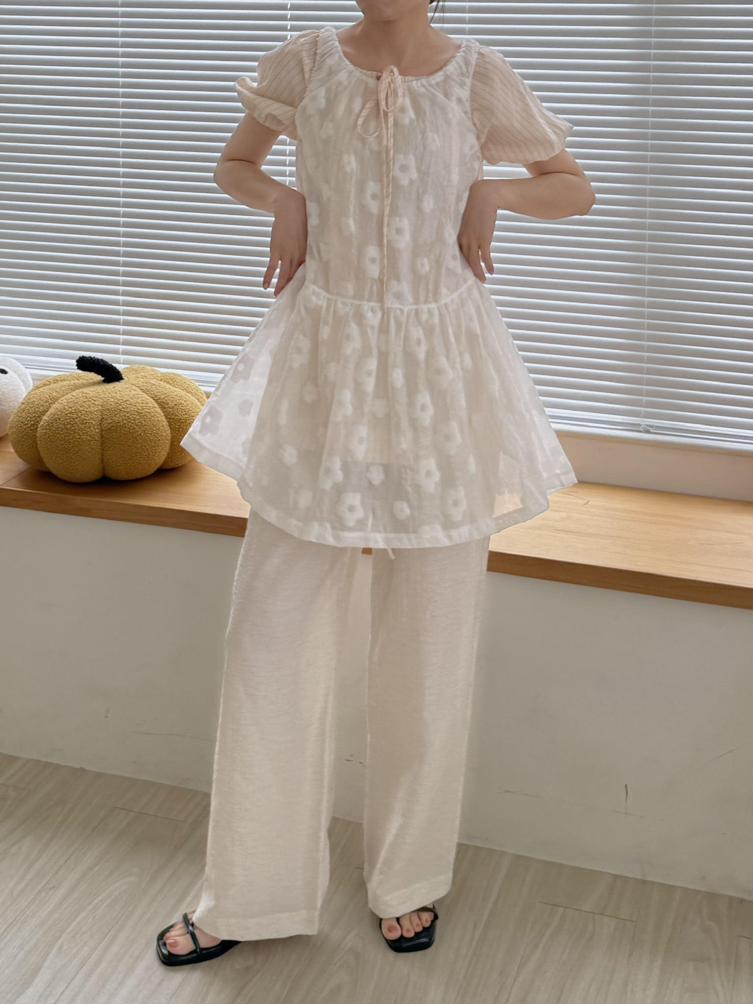 B76ED1BE-90F2-40B6-8808-B9E6245E0373_1_102_a