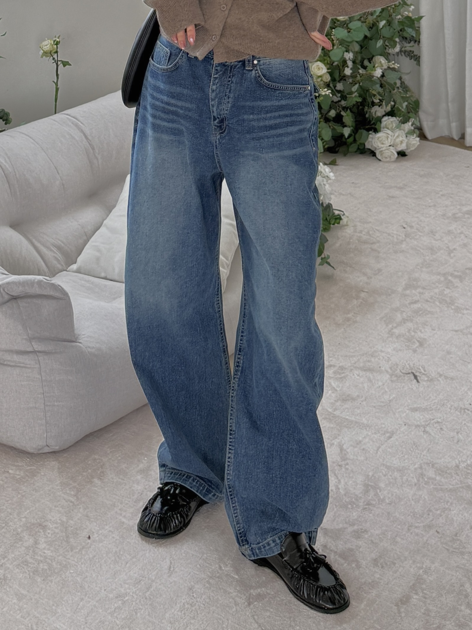 BBB891AE-5CB3-4EBB-BCBE-0705939EBBE6_1_201_a