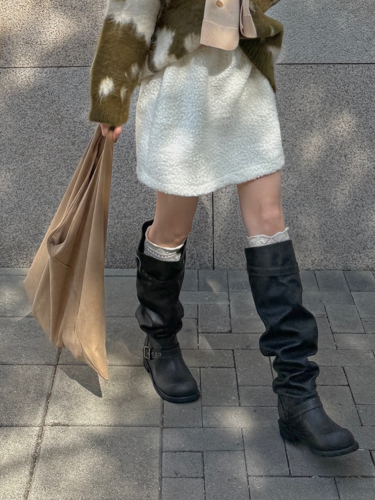 F11AAF81-D314-4A6D-8397-F03D6AFDB13A