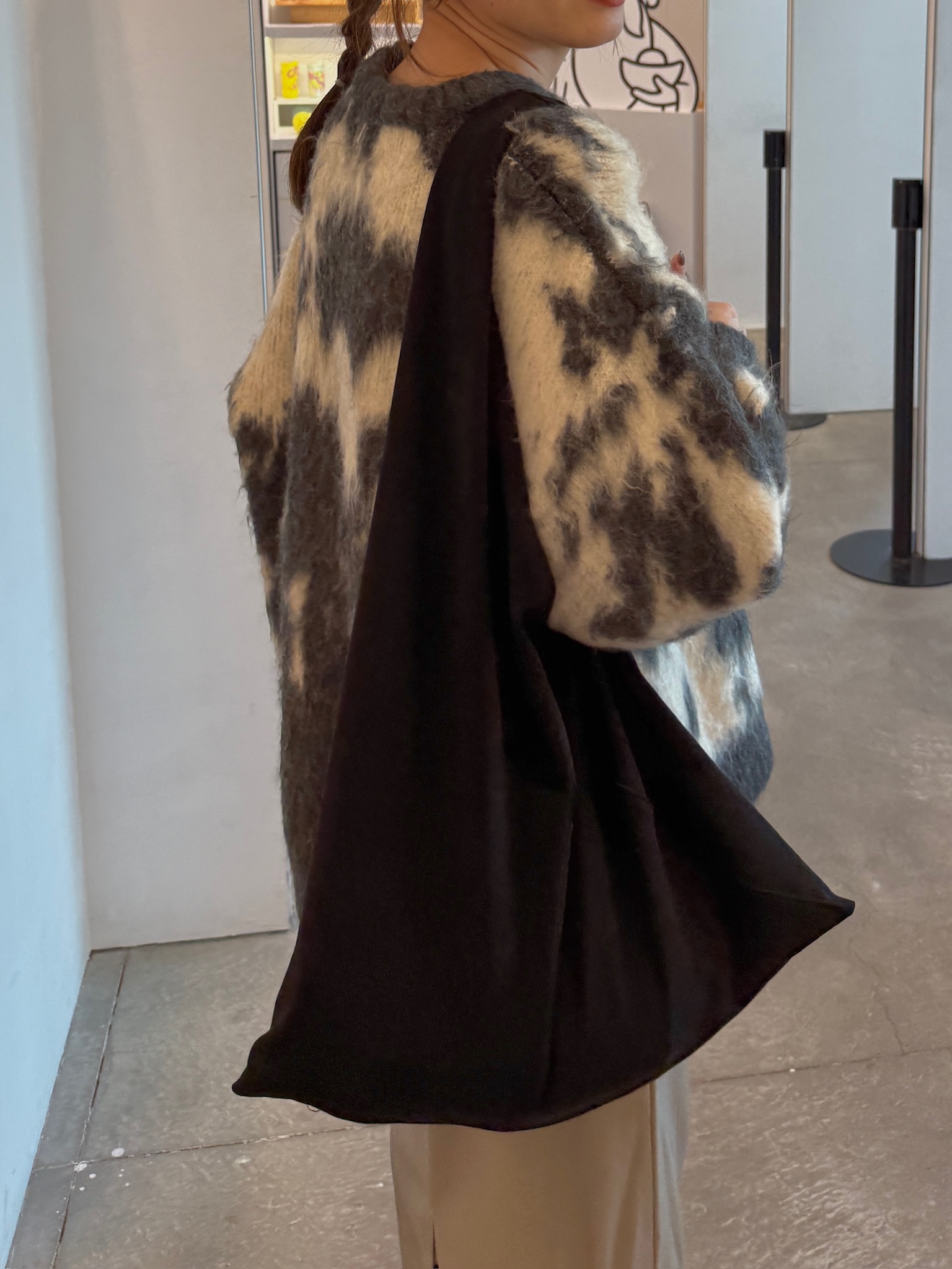 73729229-9A9B-45EB-BE6C-BA3451EC39CA