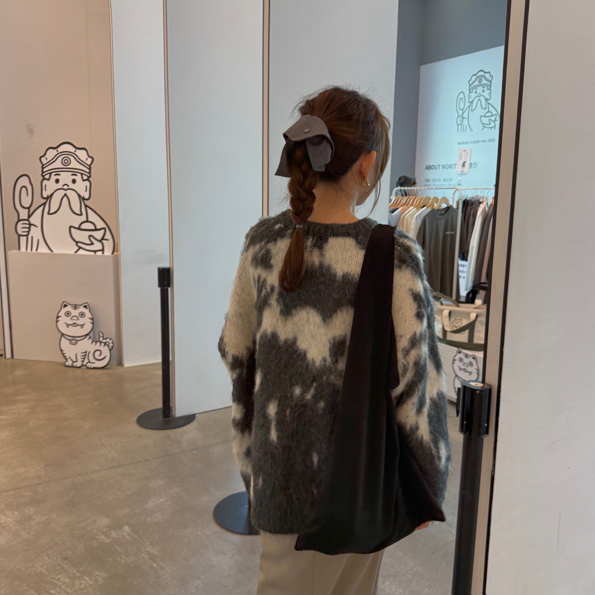 E46717FA-F34D-42B3-8A65-7D4624043862