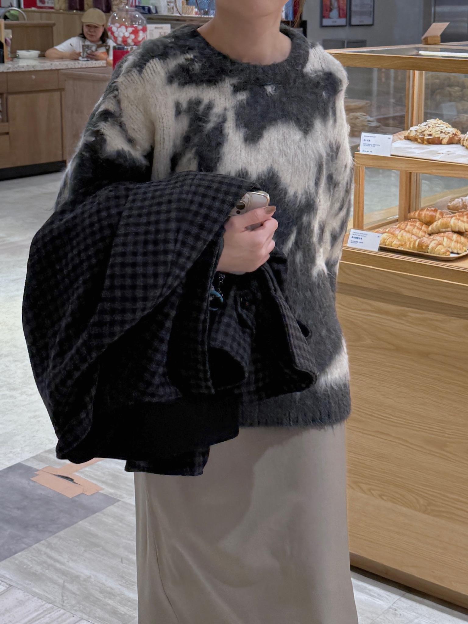 3562017C-3620-412D-A12F-39E18DE23394