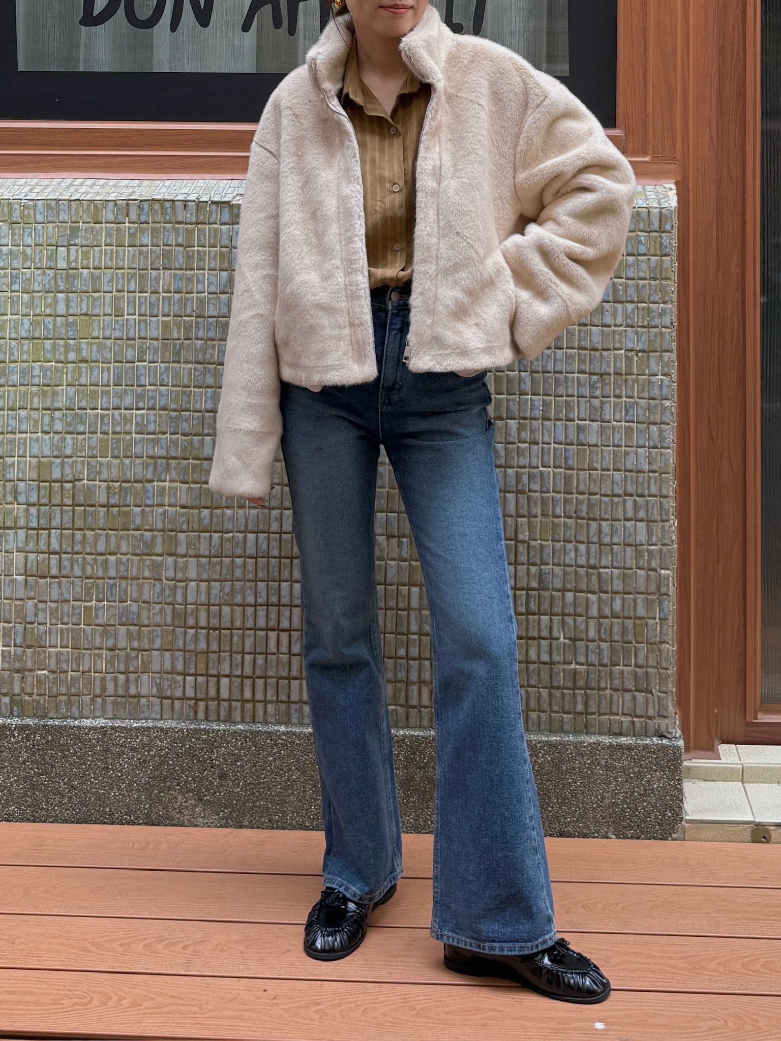 B8DC2335-6661-4D6C-AEA3-B8590DF68690