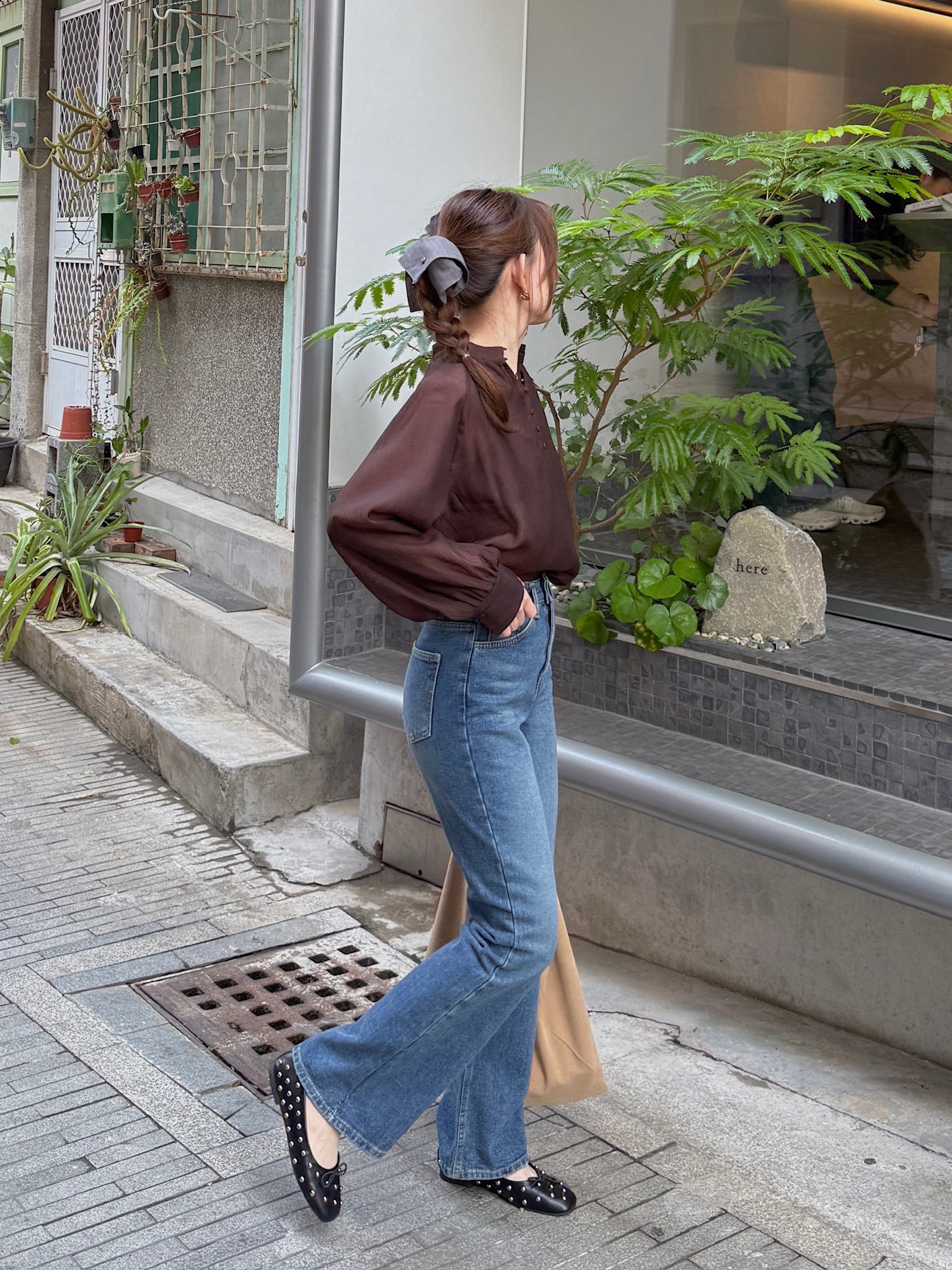 BB27ECEB-D6B8-4593-9108-9AB7F9DA5DC4