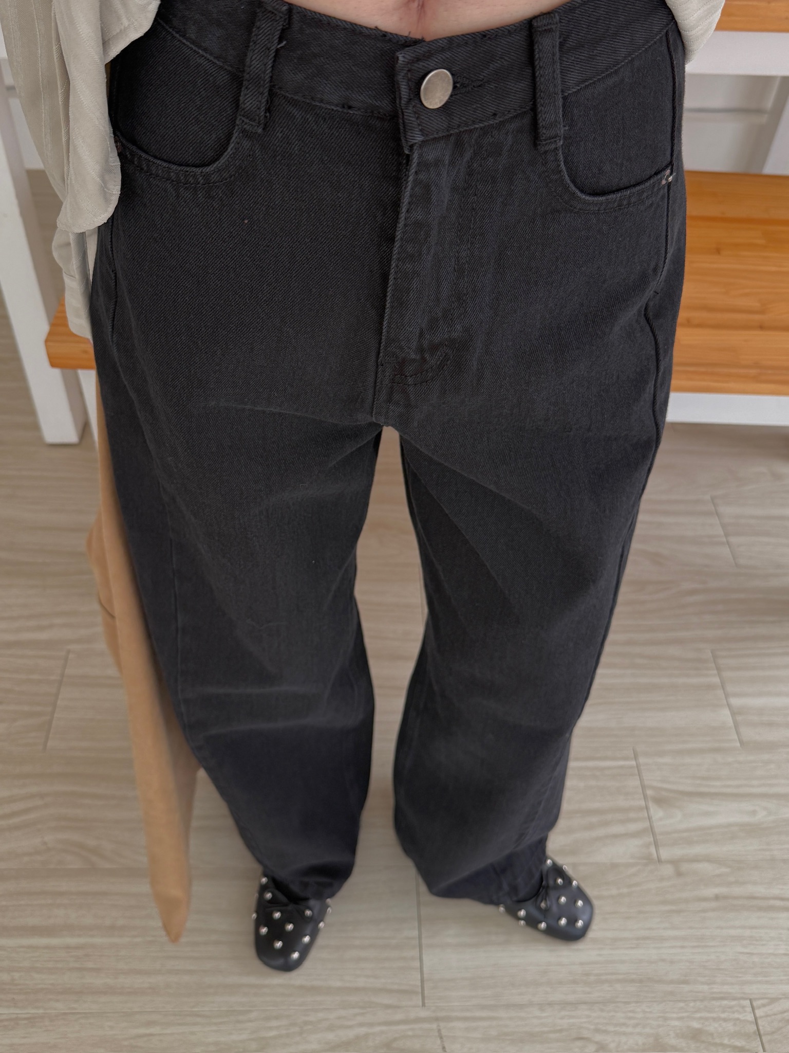 000E1EE0-7D7F-49C3-A5B9-CBBD4F18B664